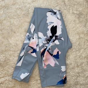 XXS ATHELTA LEGGINGS